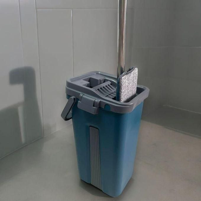 Flat Mop with Self-Wringing